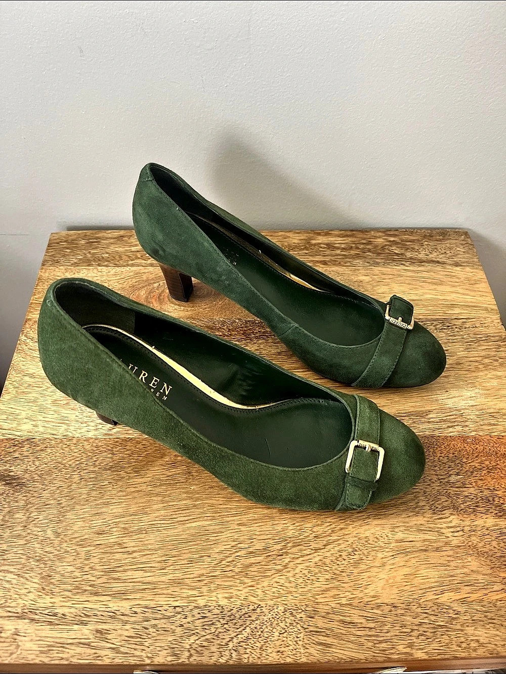 Lauren Ralph Lauren Saffron Green Suede Pumps - Picture 1 of 7